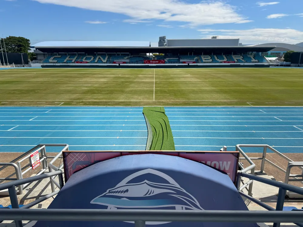 Sân Chonburi, nơi đăng cai môn bóng đá nữ SEA Games 33. ẢNH: HỮU THÀNH