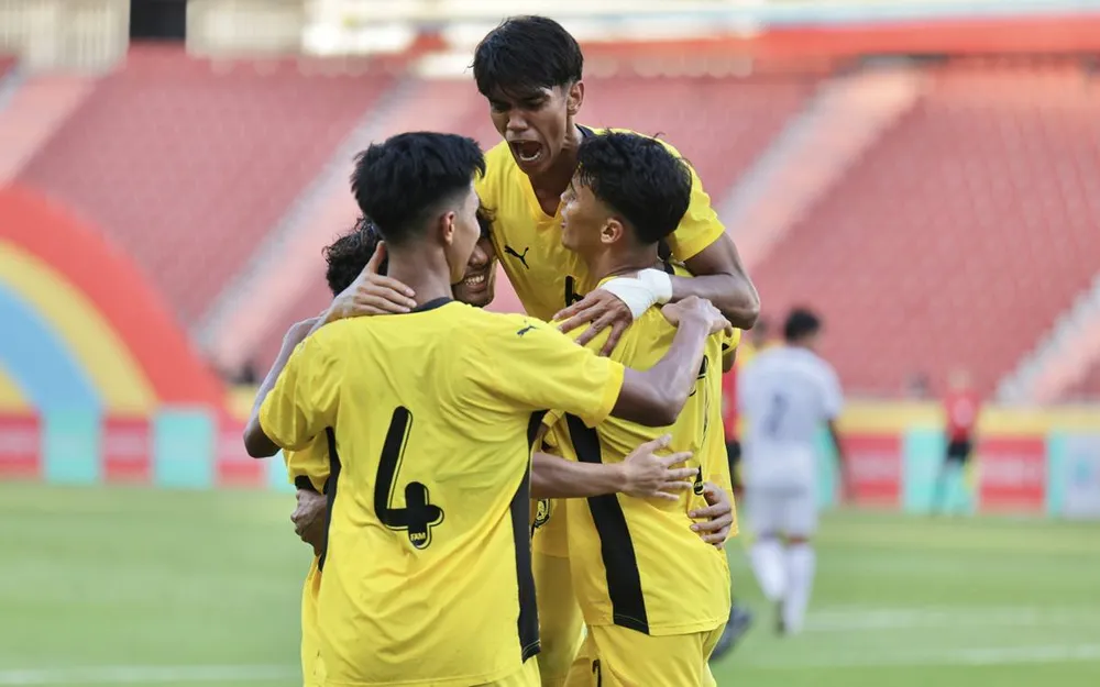 U22 Malaysia chỉ cần hòa U22 Việt Nam ở lượt trận cuối vòng bảng sẽ đoạt vé vào bán kết. ẢNH: DŨNG PHƯƠNG 