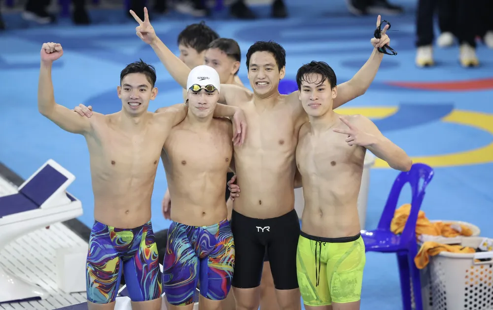 Các nam kình ngư Việt Nam đang toả sáng tại SEA Games 33. ẢNH: DŨNG PHƯƠNG 