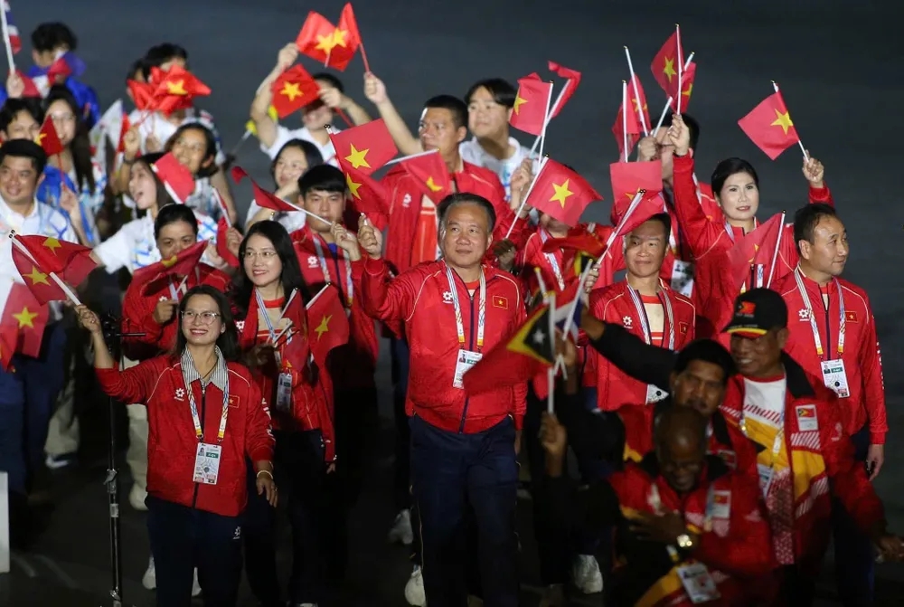 Đoàn Thể thao Việt Nam dự lễ bế mạc SEA Games 33. ẢNH: DŨNG PHƯƠNG 