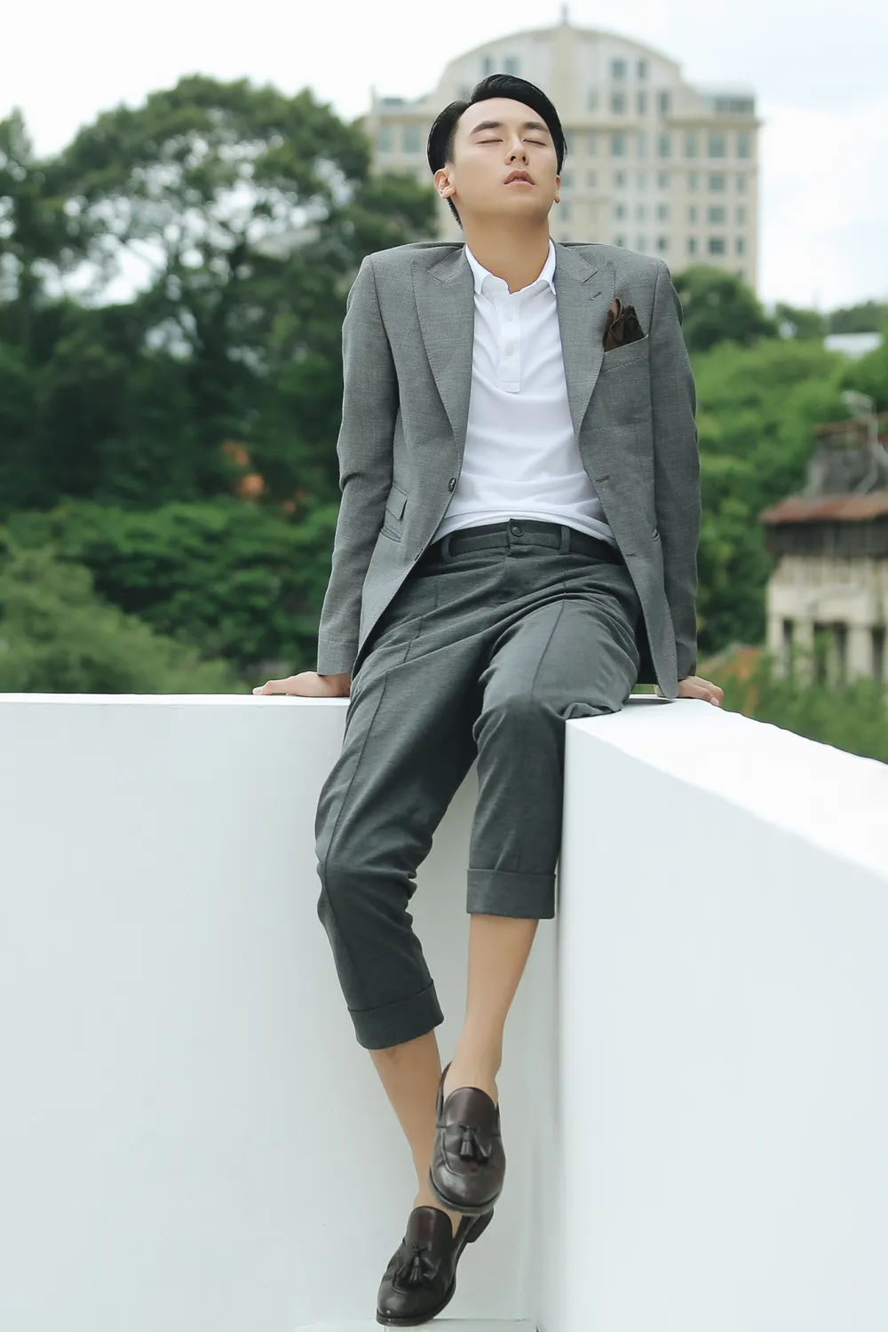 Rocker Nguyễn tung hit mới trước ngày ra mắt "Sắc đẹp ngàn cân" ảnh 2