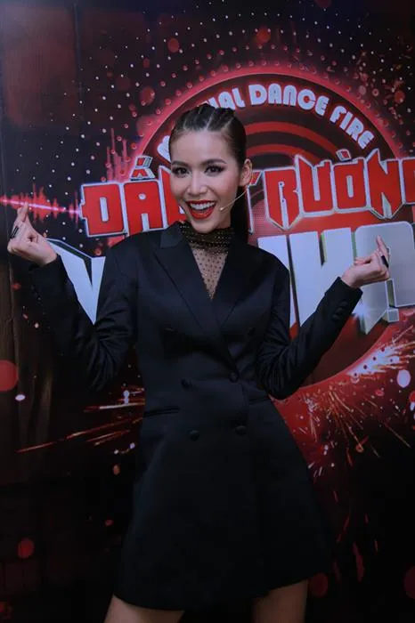 Siêu mẫu Minh Tú cầm trịch “ghế nóng” show võ thuật kết hợp âm nhạc và vũ đạo ảnh 1
