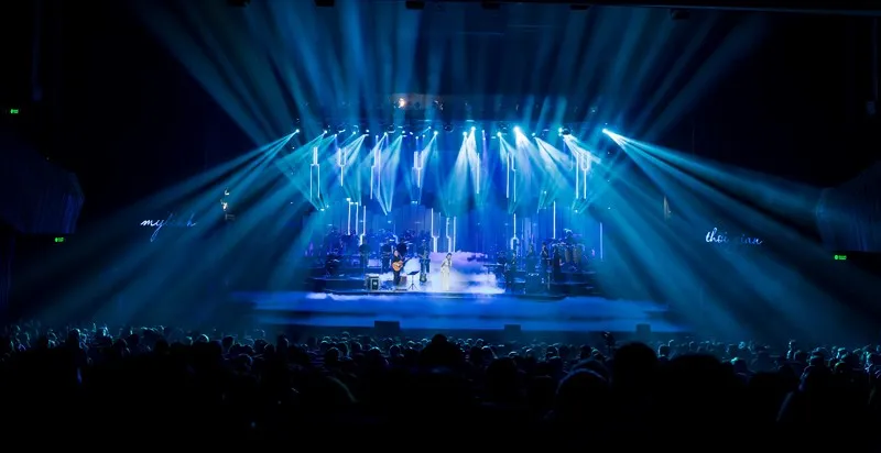 Thời gian và Mỹ Linh: 20 năm vẫn lộng lẫy những thanh âm ảnh 2