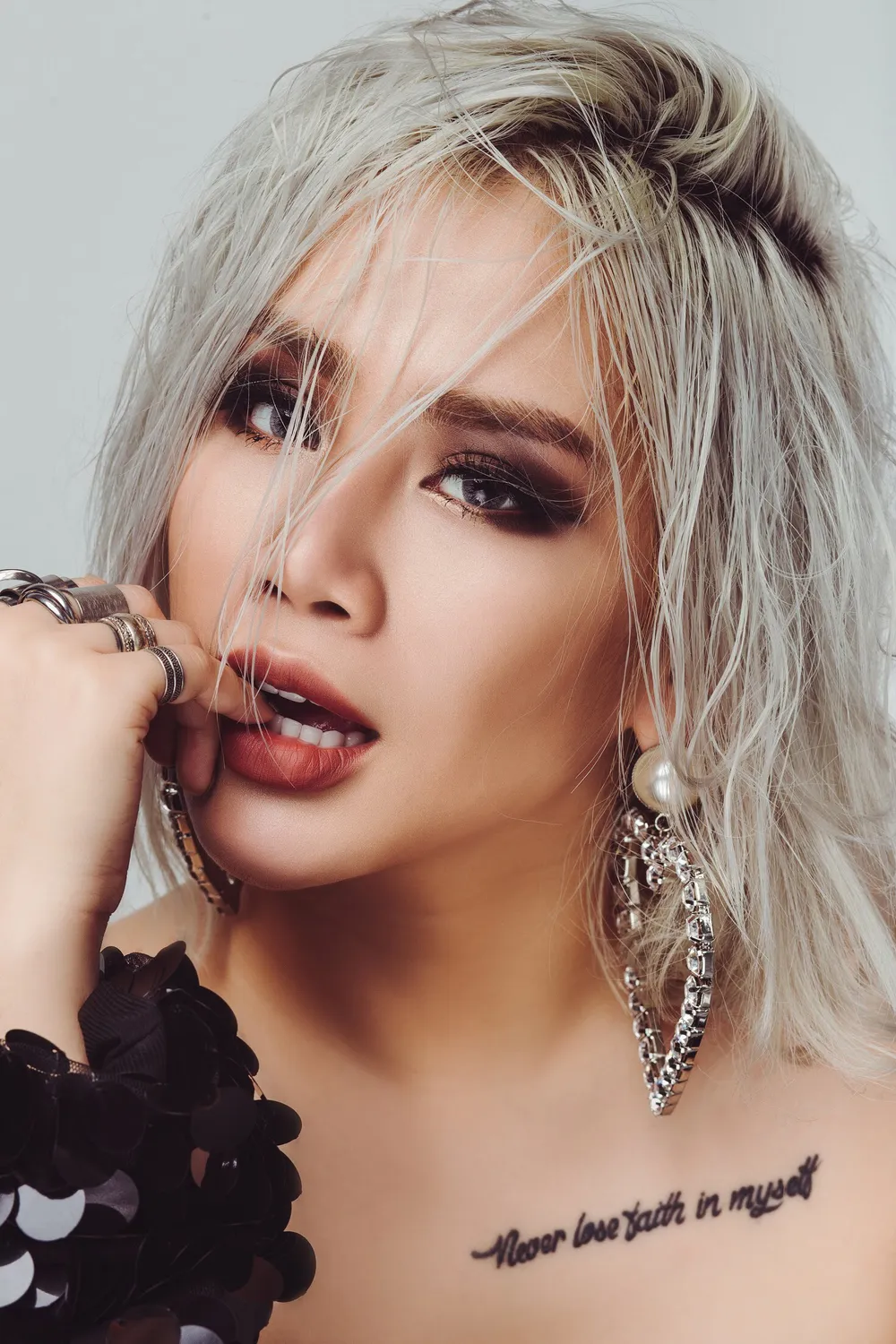 Đàm Vĩnh Hưng, Đông Nhi, Ngô Kiến Huy, Bảo Anh, Đức Phúc… đổ bộ Làn sóng xanh Next Step ảnh 2