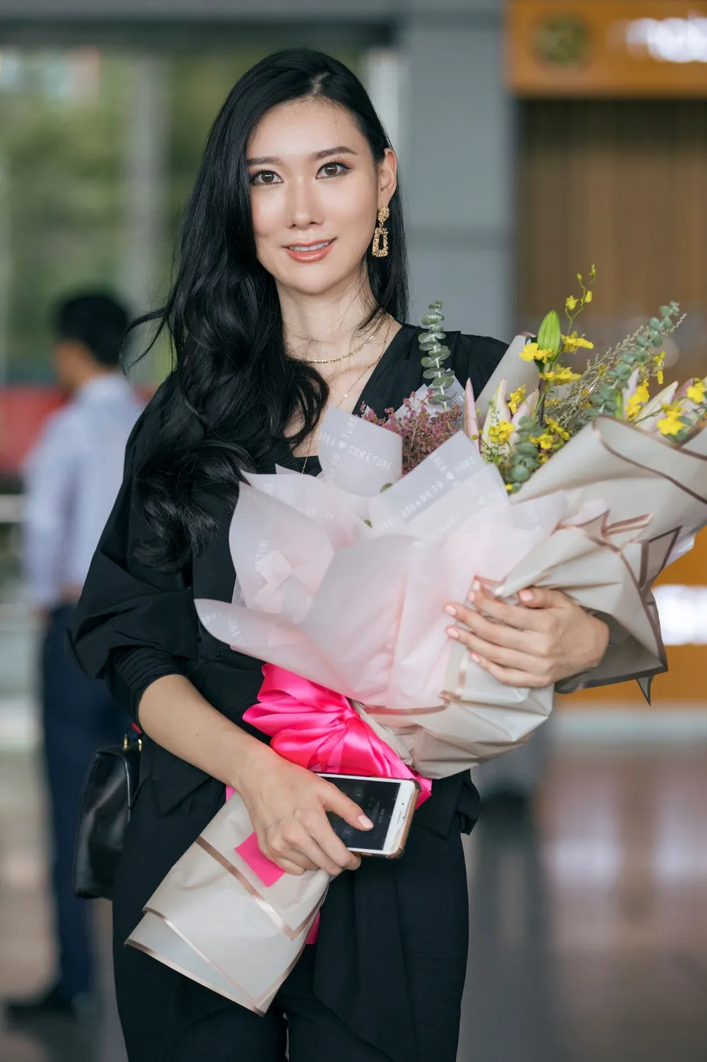 Tân Hoa hậu Hoàn vũ Hàn Quốc đến Việt Nam ảnh 1