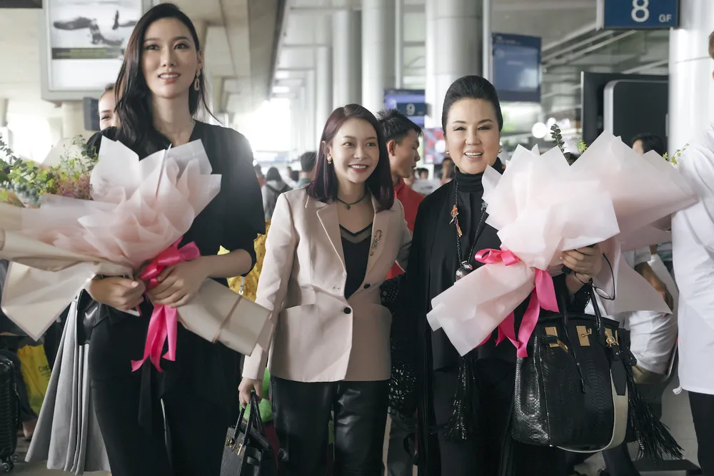 Tân Hoa hậu Hoàn vũ Hàn Quốc đến Việt Nam ảnh 2