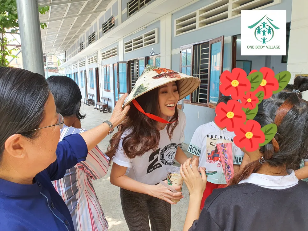 Hoa hậu Khánh Vân đồng hành cùng chiến dịch bảo vệ trẻ em bị xâm hại tình dục