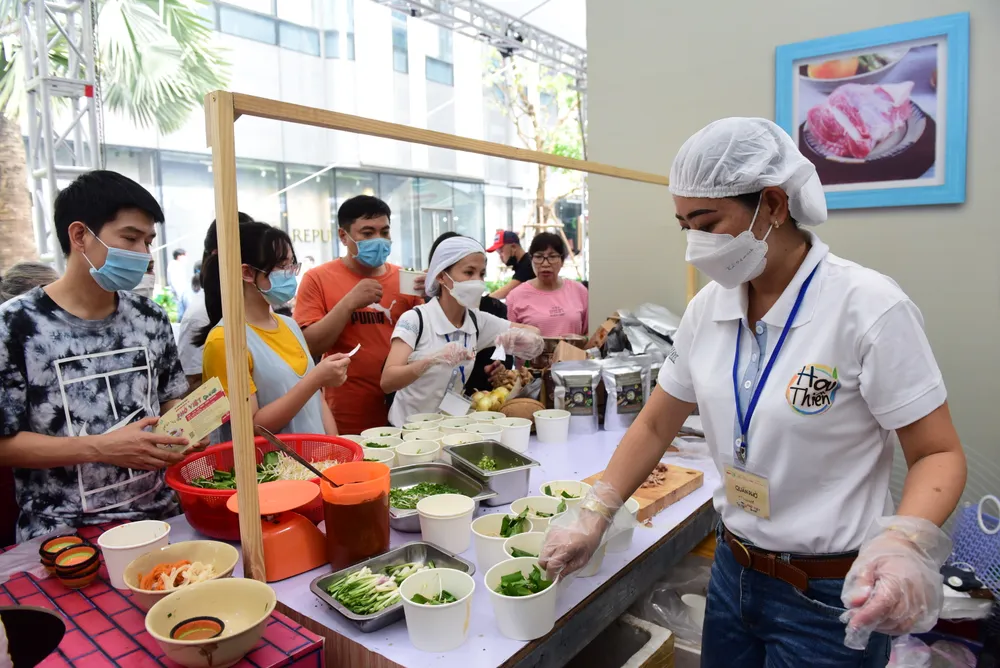 Ngày của Phở 12-12 và trao giải cuộc thi “Đi tìm người nấu phở ngon” năm 2021 ảnh 2 Ngày của Phở 12-12 và trao giải cuộc thi “Đi tìm người nấu phở ngon” năm 2021 ảnh 2