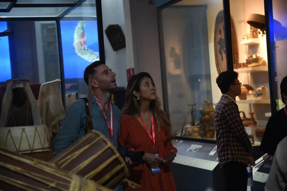 Khách quốc tế tham quan Bảo tàng Lịch sử TPHCM Khách quốc tế tham quan Bảo tàng Lịch sử TPHCM