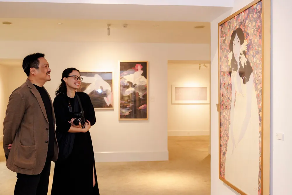 Triển lãm “Lụa là” – triển lãm cá nhân lần thứ 12 của họa sĩ Bùi Tiến Tuấn, tại Thái Công Art Gallery (66-68 Hai Bà Trưng, phường Sài Gòn, TPHCM)