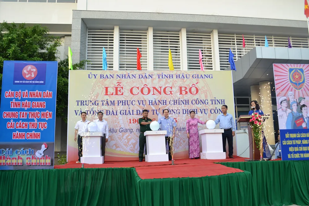 Hậu Giang: Đột phá cải cách hành chính phục vụ người dân và doanh nghiệp ảnh 1 Hậu Giang: Đột phá cải cách hành chính phục vụ người dân và doanh nghiệp ảnh 1