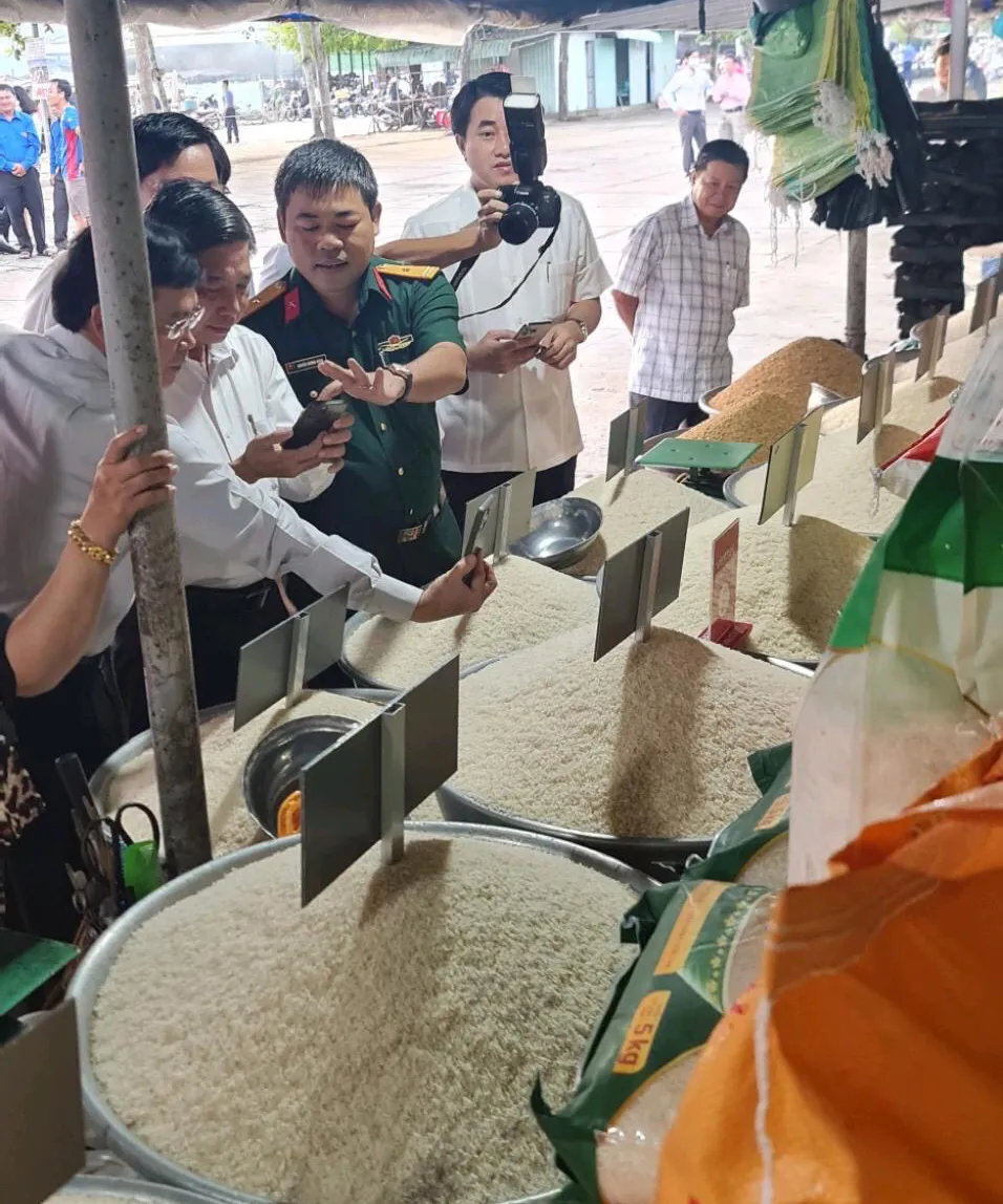 Khai mạc Tuần lễ chuyển đổi số phát triển kinh tế vùng ảnh 5 Khai mạc Tuần lễ chuyển đổi số phát triển kinh tế vùng ảnh 5