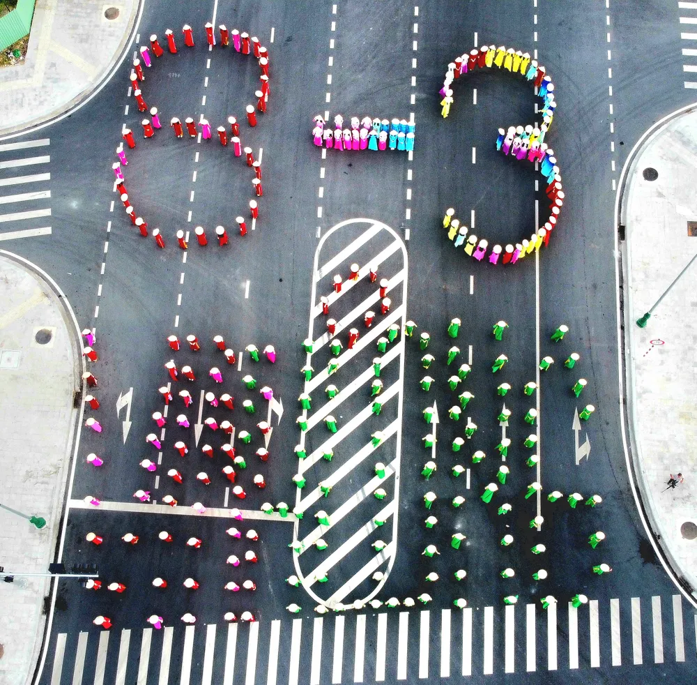 Trình diễn xếp chữ, xếp hình Trình diễn xếp chữ, xếp hình