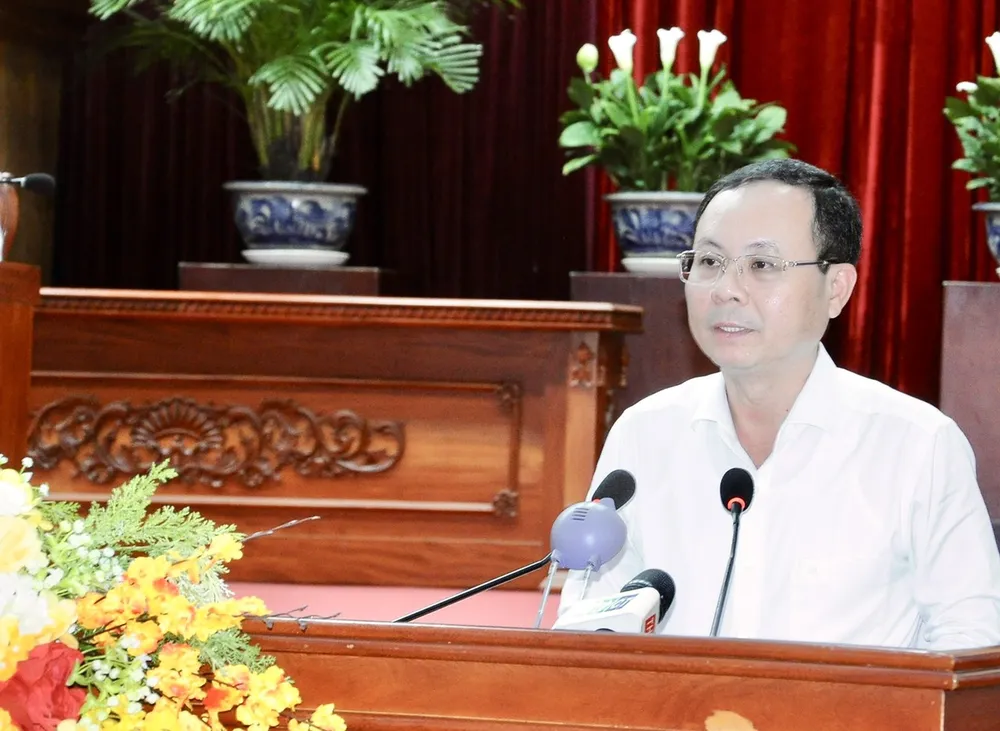 Bí thư Thành ủy Cần Thơ Nguyễn Văn Hiếu phát biểu tại hội nghị