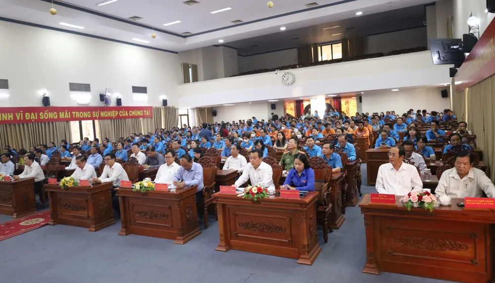 Quang cảnh buổi đối thoại 09.jpg