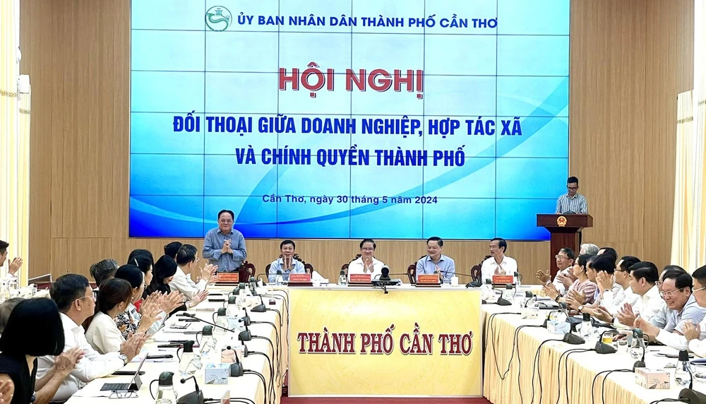 Quang cảnh buổi đối thoại