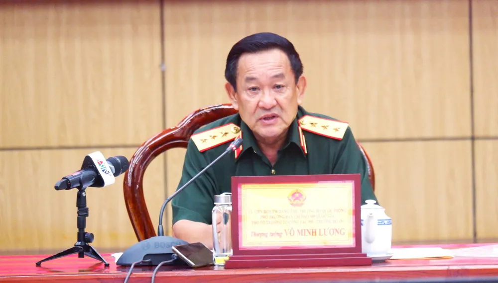 ឧត្តមសេនីយឯក Vo Minh Luong អនុរដ្ឋមន្ត្រីក្រសួងការពារជាតិ អនុប្រធានគណៈកម្មាធិការដឹកនាំជាតិ ៣៨៩ ថ្លែងសុន្ទរកថាក្នុងកិច្ចប្រជុំ។ 0068.jpg