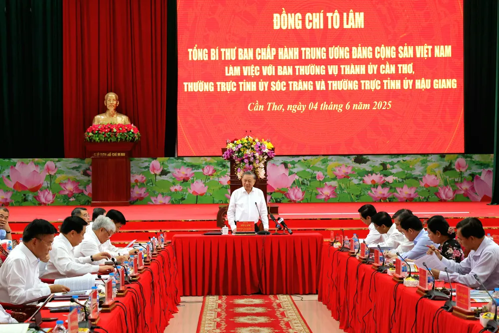 Tổng Bí thư Tô Lâm phát biểu ý kiến chỉ đạo tại cuộc họp 0I6A2275.JPG