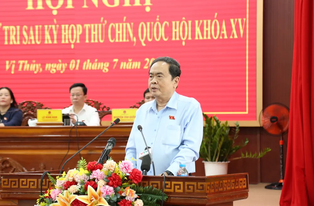 Chủ tịch Quốc hội Trần Thanh Mẫn phát biểu tại buổi tiếp xúc cử tri 3.JPG