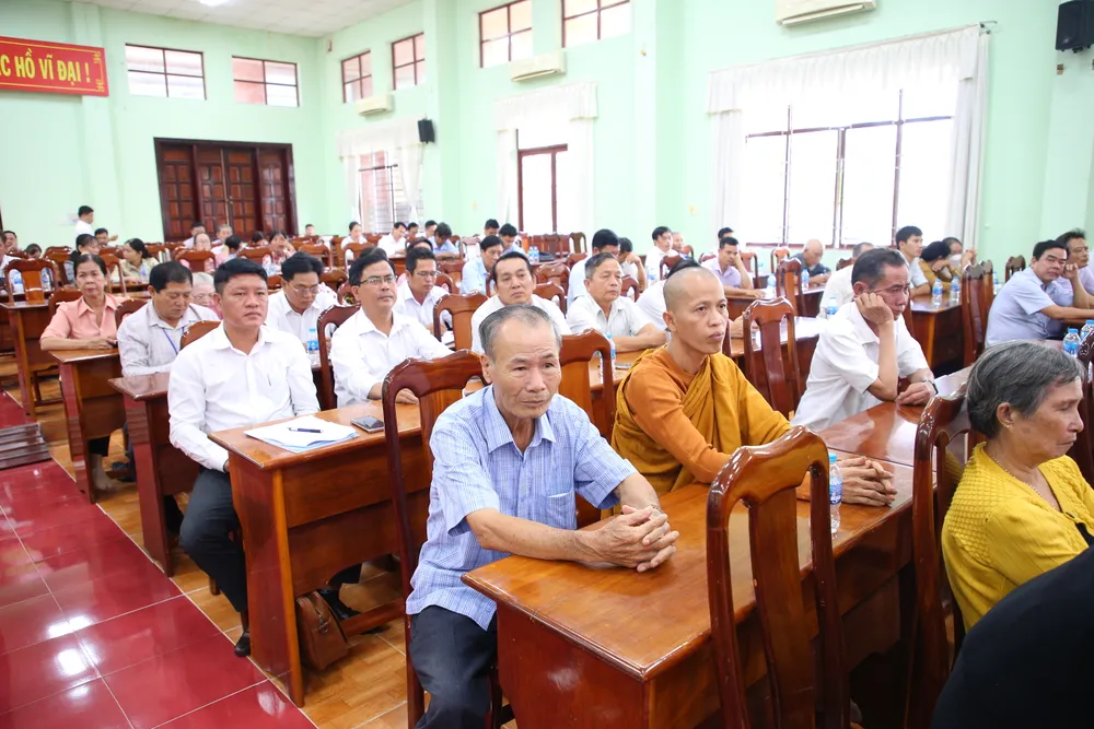 Quang cảnh buổi tiếp xúc 4.JPG