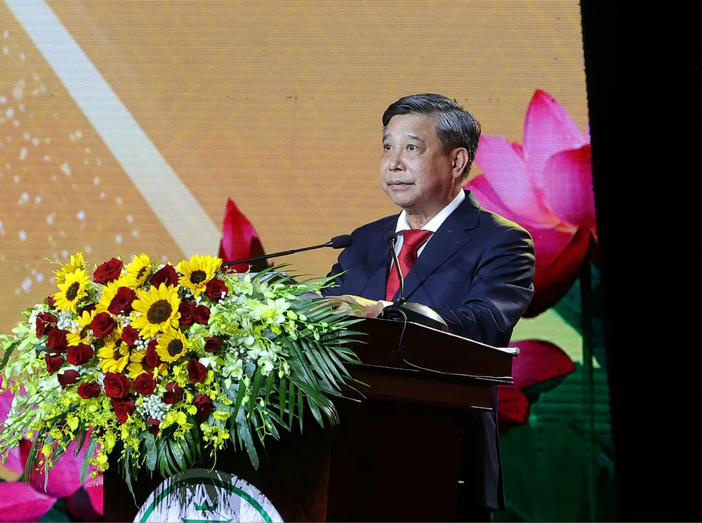 Đồng chí Đồng Văn Thanh, Phó Bí thư Thường trực Thành ủy TP Cần Thơ phát biểu tại chương trình 16.jpg