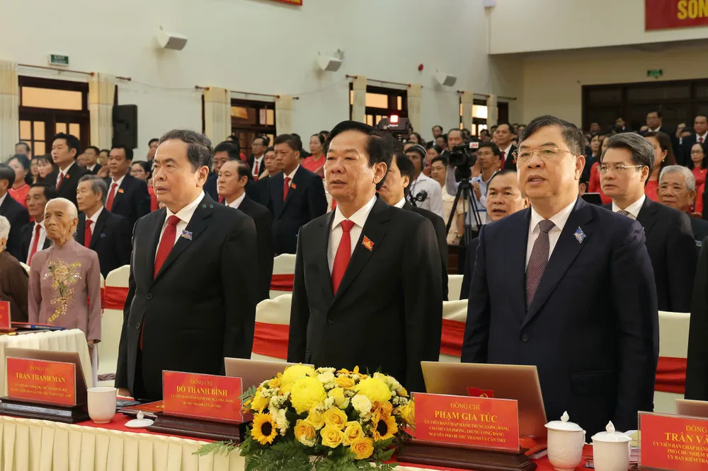 Chủ tịch Quốc hội Trần Thanh Mẫn và các các đại biểu dự đại hội 66.jpg