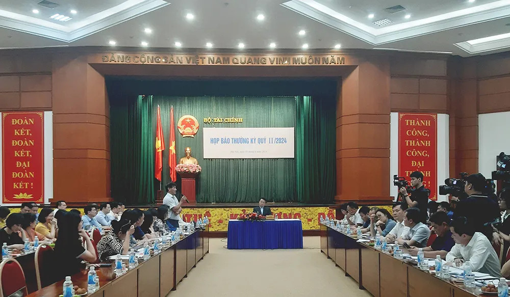 Họp báo thường kỳ Bộ Tài chính quý 2-2024 hopbaobtc.jpg