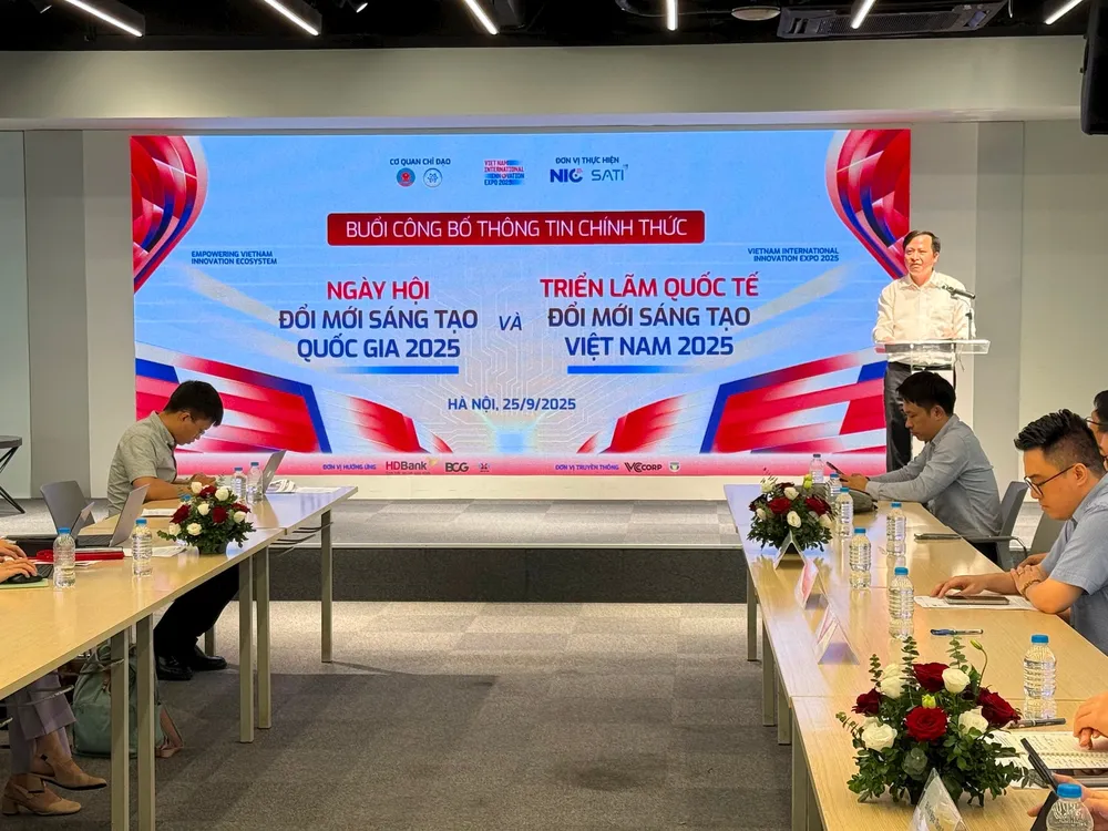 Trung tâm Đổi mới sáng tạo quốc gia (NIC - Bộ Tài chính) phối hợp cùng Cục Đổi mới sáng tạo (Bộ KH-CN) tổ chức công bố Ngày hội Đổi mới sáng tạo quốc gia và Triển lãm quốc tế Đổi mới sáng tạo Việt Nam 2025 img_4967.jpeg
