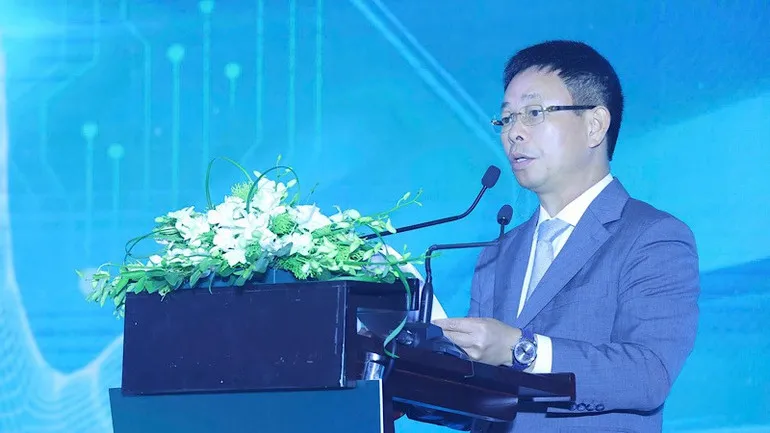 Ông Phùng Công Sưởng, Tổng Biên tập Báo Tiền Phong, phát biểu tại sự kiện, sáng 26-9 image (1).jpg