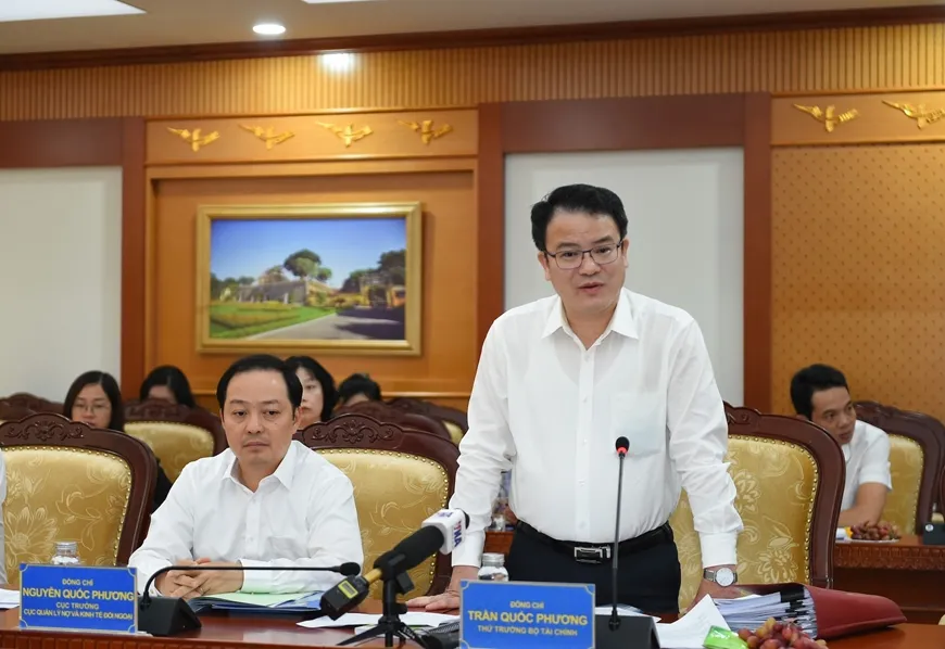 Thứ trưởng Bộ Tài chính Trần Quốc Phương chủ trì hội nghị tt tran quoc phuong 1.jpg