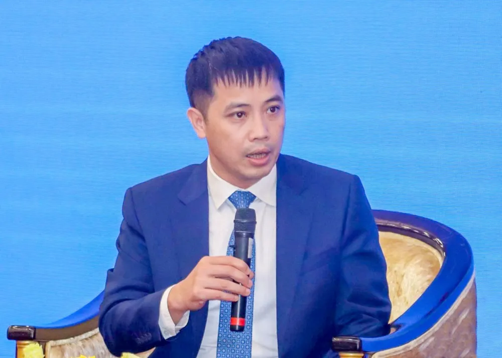 Ông Đậu Anh Tuấn, Phó Tổng thư ký, Trưởng ban Pháp chế VCCI, phát biểu tại tọa đàm Ông Đậu Anh Tuấn, Phó Tổng thư ký, Trưởng ban Pháp chế VCCI, phát biểu tại tọa đàm