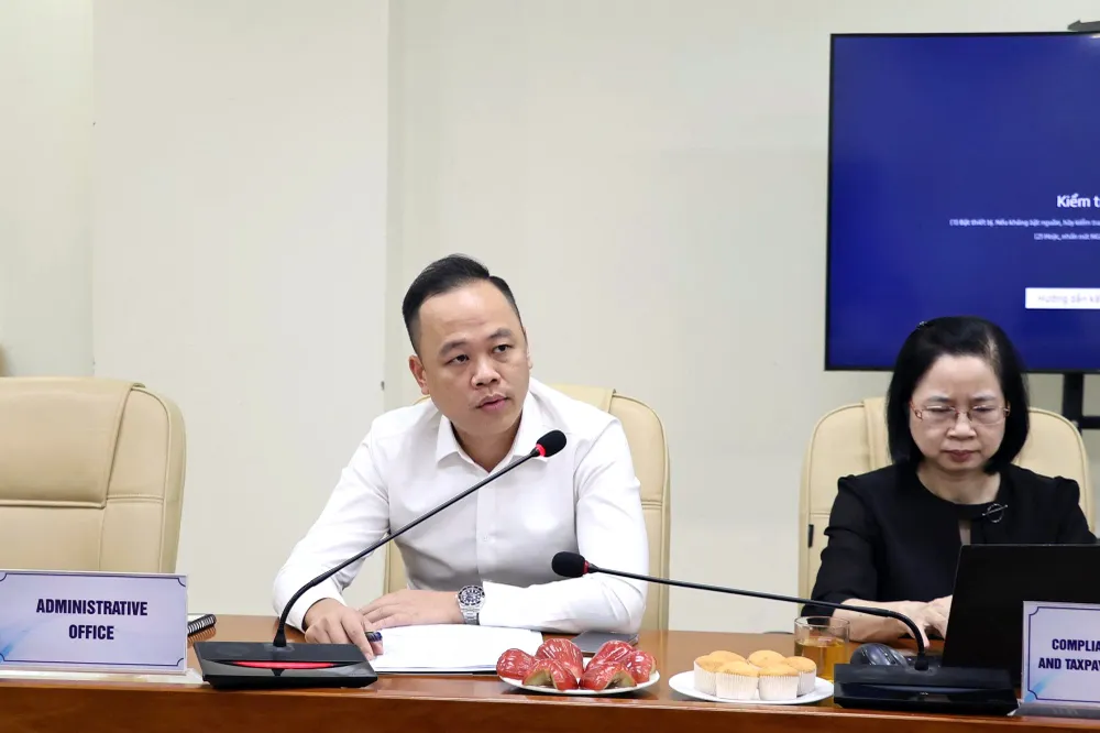 Ông Bùi Việt Hùng, Phó Chánh Văn phòng Cục Thuế tại buổi làm việc. Ảnh: Cục Thuế z7164040762744_20e5cd176b3a4d8427db00093e263a10.jpg
