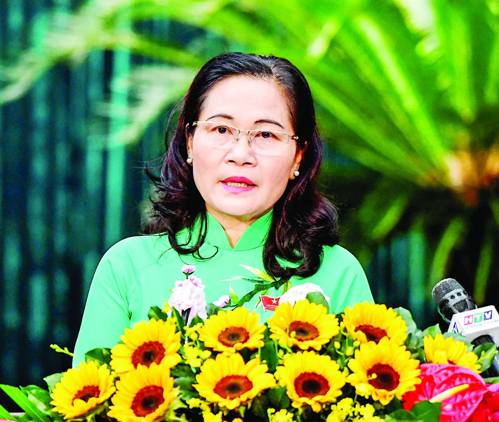 Khai mạc kỳ họp thứ 6 HĐND TPHCM khóa X: Lo lắng tình hình giải ngân vốn đầu tư công thấp ảnh 2