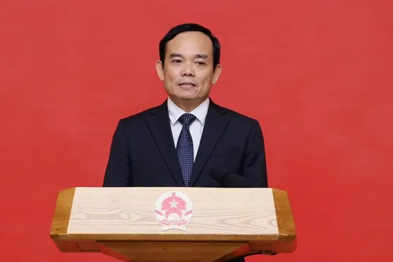 Phó Thủ tướng Chính phủ Trần Lưu Quang Phó Thủ tướng Chính phủ Trần Lưu Quang