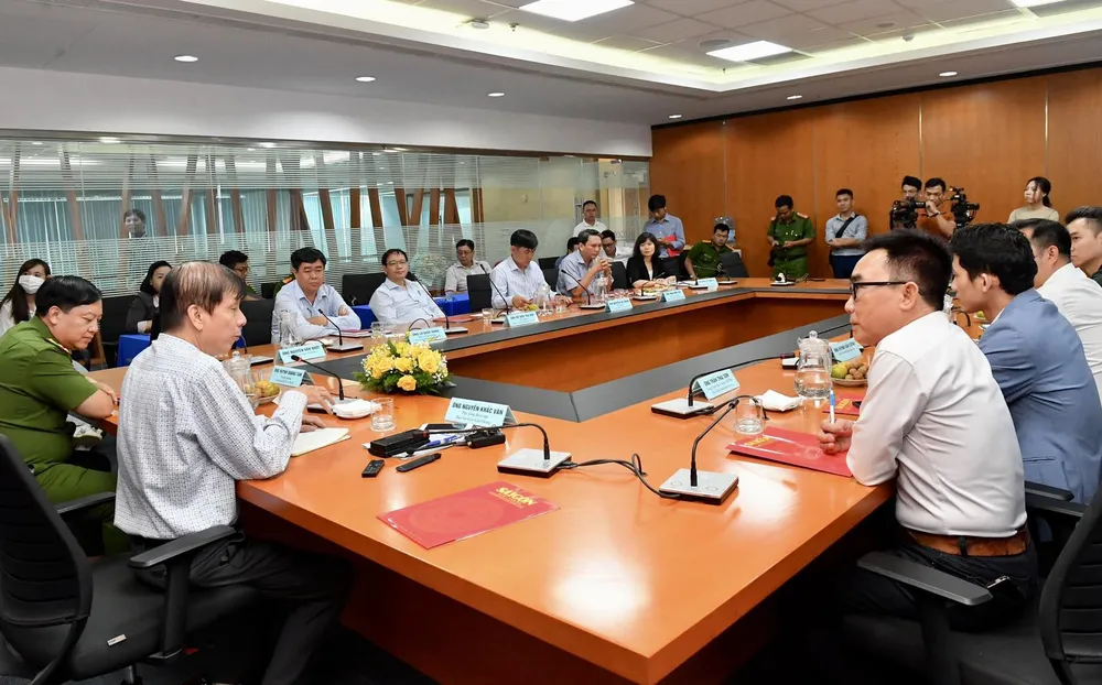 Tọa đàm thu hút sự quan tâm của nhiều đơn vị quản lý nhà nước, doanh nghiệp, cơ quan báo chí truyền thông. Ảnh: VIỆT DŨNG Tọa đàm thu hút sự quan tâm của nhiều đơn vị quản lý nhà nước, doanh nghiệp, cơ quan báo chí truyền thông. Ảnh: VIỆT DŨNG