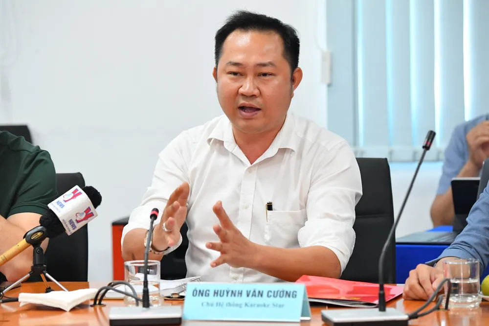 Ông Huỳnh Văn Cường, chủ hệ thống Karaoke Star. Ảnh: VIỆT DŨNG Ông Huỳnh Văn Cường, chủ hệ thống Karaoke Star. Ảnh: VIỆT DŨNG