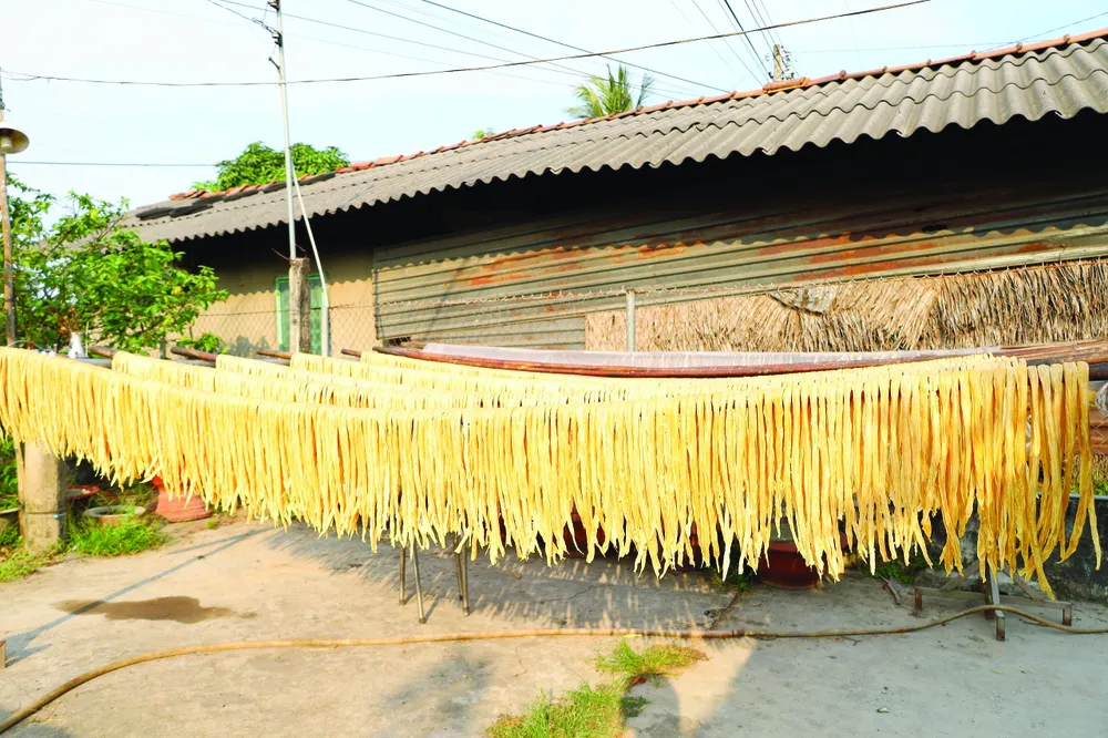 Phơi tàu hũ ky ở Mỹ Hòa