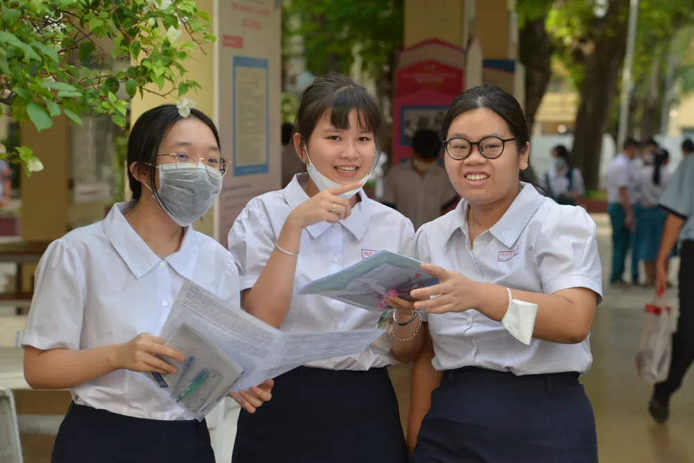 Sở GD-ĐT TPHCM dự kiến công bố kết quả thi vào ngày 20-6. Ảnh: CAO THĂNG Sở GD-ĐT TPHCM dự kiến công bố kết quả thi vào ngày 20-6. Ảnh: CAO THĂNG