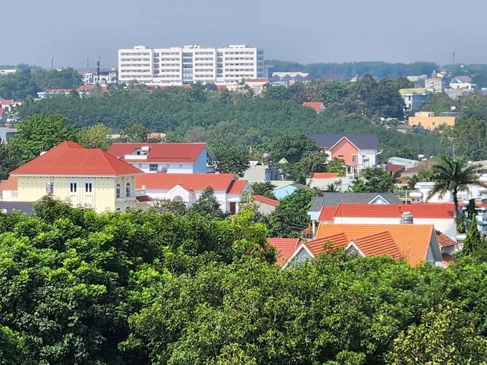 TP Đồng Xoài nhìn về phía Tây Nam. Ảnh: VĂN PHONG