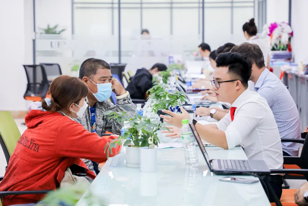 Phụ huynh, thí sinh tìm hiểu phương thức xét tuyển vào UEF Phụ huynh, thí sinh tìm hiểu phương thức xét tuyển vào UEF