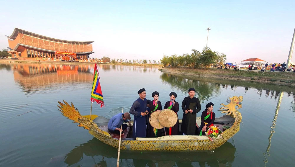 Nhiều không gian sinh hoạt văn hóa quan họ Bắc Ninh được phục hồi góp phần lan tỏa giá trị của di sản. Ảnh: KHIẾU MINH