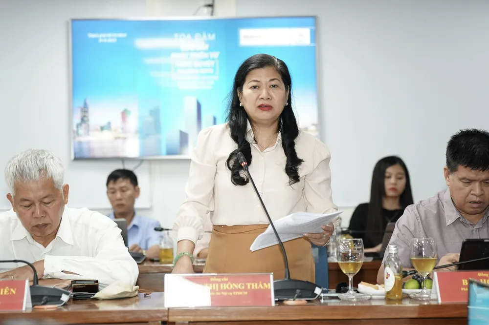 Phó Giám đốc Sở Nội vụ Nguyễn Thị Hồng Thắm. Ảnh: HOÀNG HÙNG Phó Giám đốc Sở Nội vụ Nguyễn Thị Hồng Thắm. Ảnh: HOÀNG HÙNG