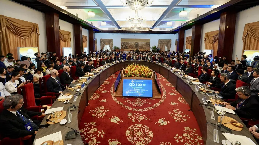 Lãnh đạo các tập đoàn hiến kế để TPHCM phát triển như kỳ vọng. Ảnh: HOÀNG HÙNG