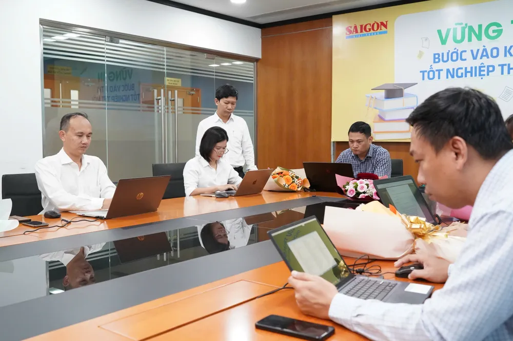 Quang cảnh buổi giao lưu trực tuyến. Ảnh: HOÀNG HÙNG Nga.jpg