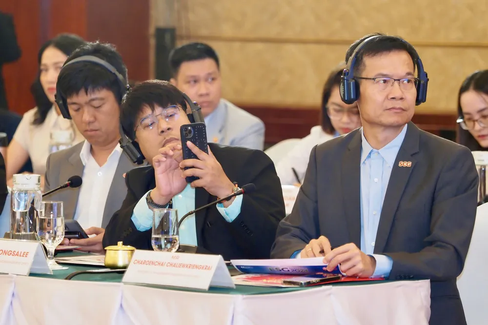 Diễn đàn thu hút sự tham gia của nhiều doanh nghiệp trong nước và quốc tế. Ảnh: HOÀNG HÙNG NTT.jpg