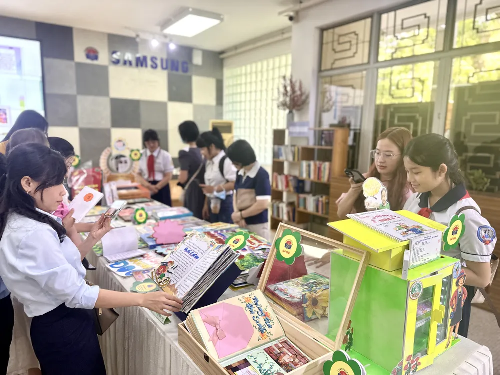 Các em nhỏ tham gia cuộc thi Đại sứ Văn hóa đọc năm 2025 do Thư viện Khoa học Tổng hợp TPHCM tổ chức