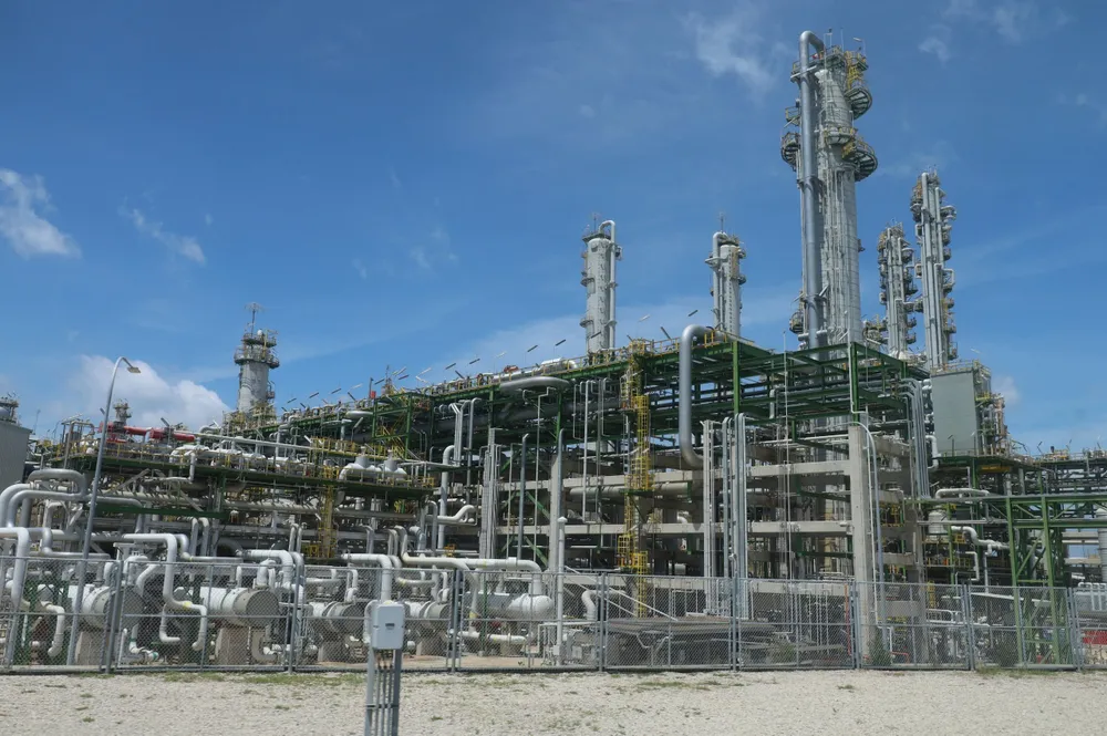 Nhà máy hóa dầu Long Sơn. Ảnh: QUỐC HÙNG LS 1.jpg