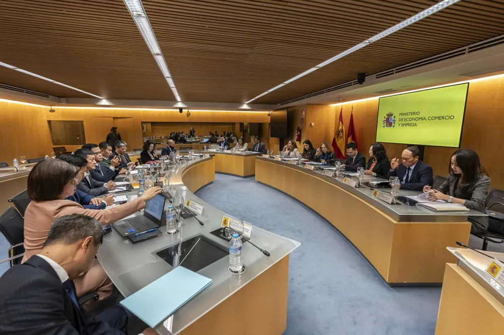 Thứ trưởng Bộ Công thương Phan Thị Thắng và Quốc vụ khanh Thương mại, Bộ Kinh tế, Thương mại và Doanh nghiệp Vương quốc Tây Ban Nha Amparo López Senovilla đồng chủ trì Khóa họp lần thứ I Ủy ban hỗn hợp Việt Nam – Tây Ban Nha 0cc28781-a864-4e17-8fda-a46a420479f5.jpg