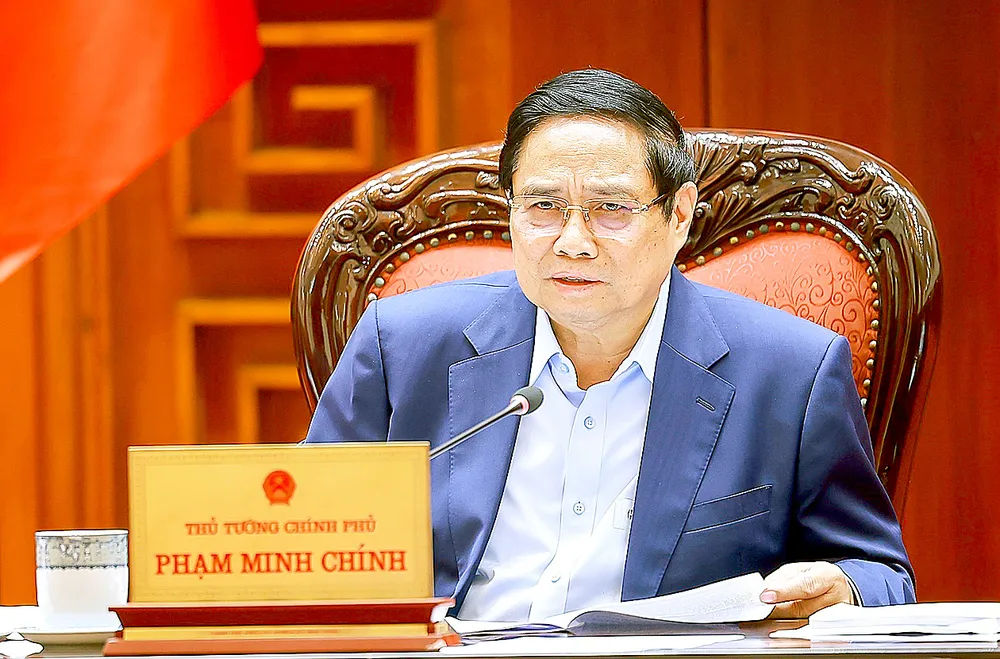 Xây dựng chính sách thí điểm một số khu thương mại tự do