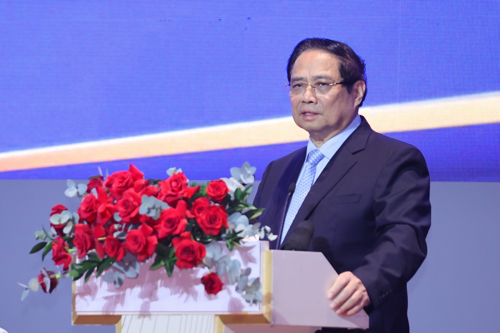 政府总理范明政主持国会关于越南国际金融中心建设《决议》开展会议。